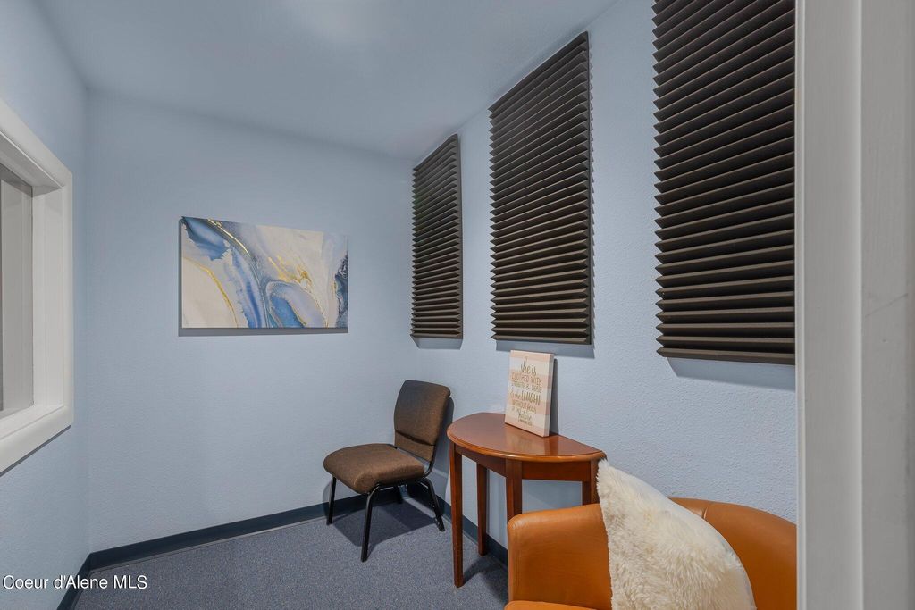 19587 W RIVERVIEW DR, Post Falls, ID 83854 photo 33