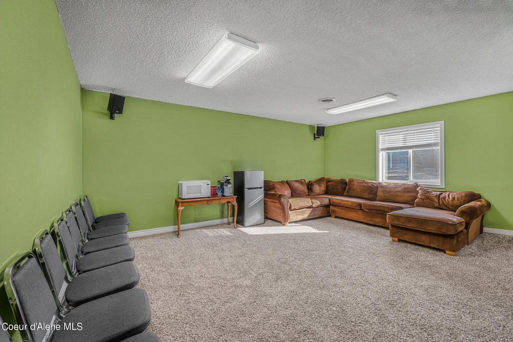 19587 W RIVERVIEW DR, Post Falls, ID 83854 photo 36