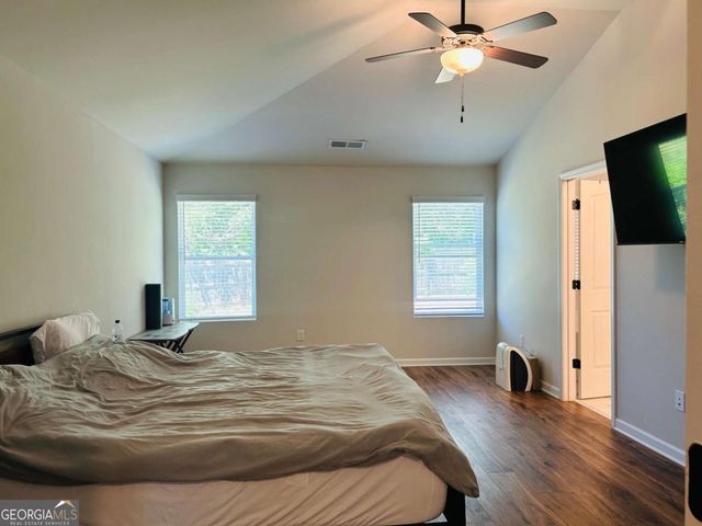 57 Pacific Avenue, Sharpsburg, GA 30277