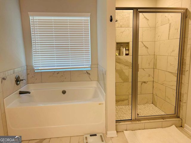 57 Pacific Avenue, Sharpsburg, GA 30277