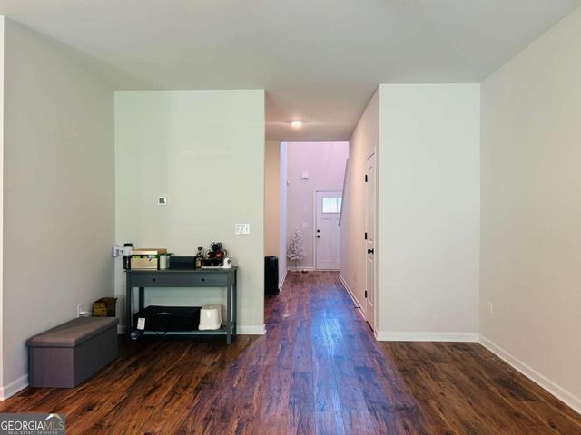 57 Pacific Avenue, Sharpsburg, GA 30277