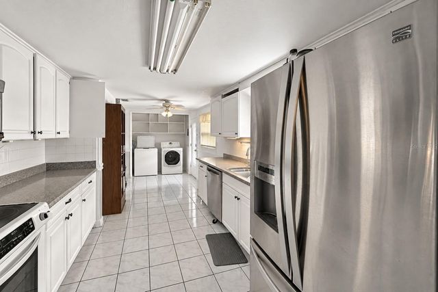 122 ALGIERS DRIVE, Venice, FL 34293