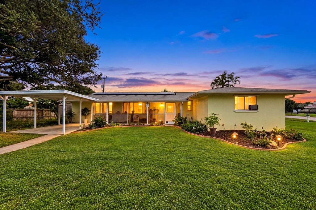 122 ALGIERS DRIVE, Venice, FL 34293
