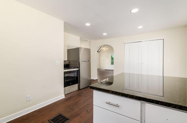 845 Sunbury Road, Columbus, OH 43219