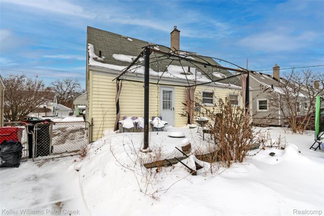 25156 Fortuna Street, Roseville, MI 48066