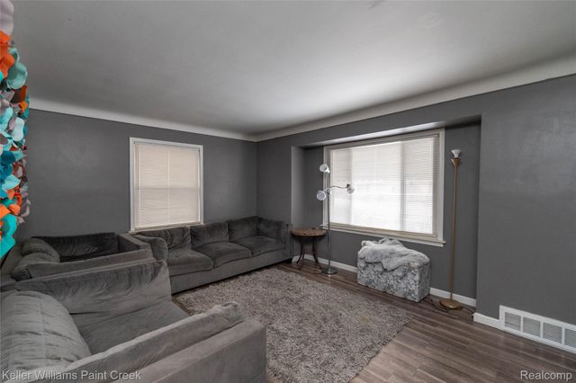 25156 Fortuna Street, Roseville, MI 48066