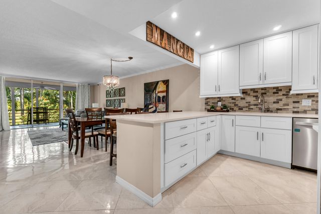 3201 N COURSE Lane E 212, Pompano Beach, FL 33069