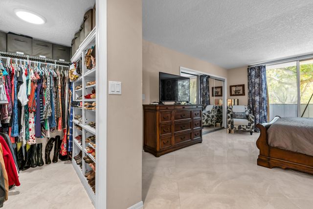 3201 N COURSE Lane E 212, Pompano Beach, FL 33069