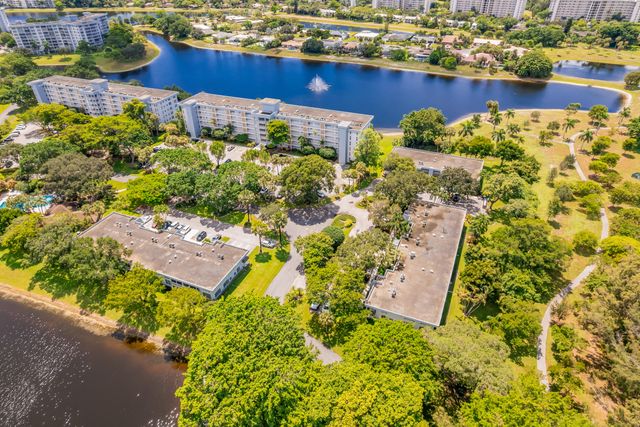 3201 N COURSE Lane E 212, Pompano Beach, FL 33069