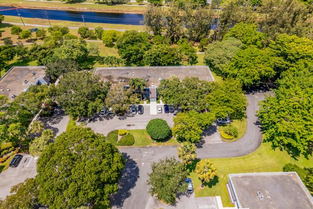 3201 N COURSE Lane E 212, Pompano Beach, FL 33069