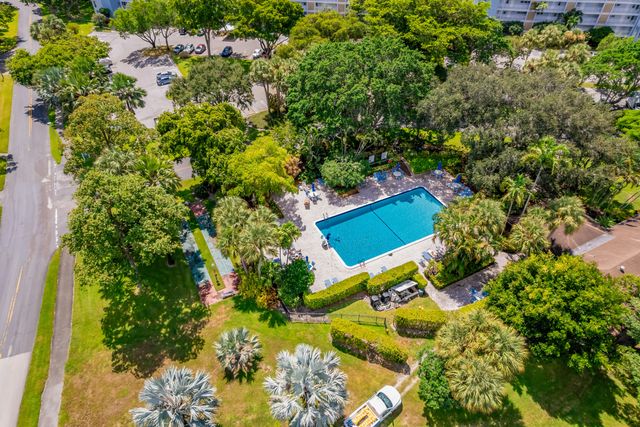 3201 N COURSE Lane E 212, Pompano Beach, FL 33069