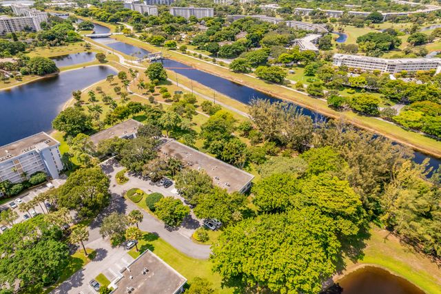 3201 N COURSE Lane E 212, Pompano Beach, FL 33069