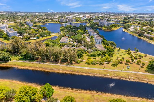 3201 N COURSE Lane E 212, Pompano Beach, FL 33069
