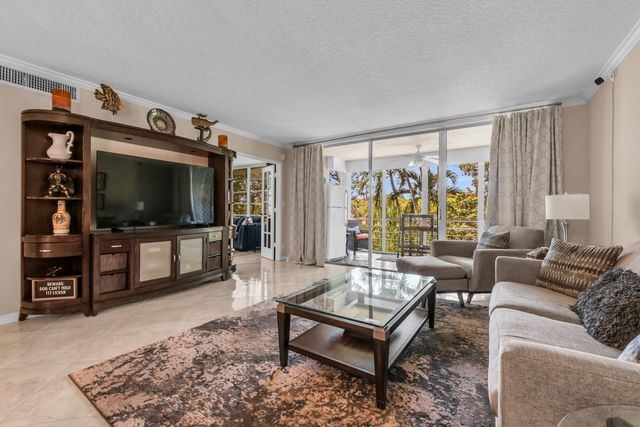 3201 N COURSE Lane E 212, Pompano Beach, FL 33069