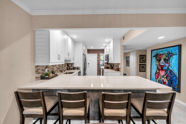 3201 N COURSE Lane E 212, Pompano Beach, FL 33069