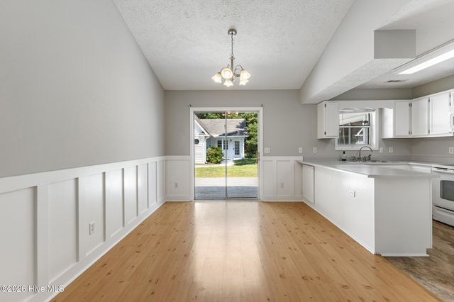 412 Dogwood Lane, Wilmington, NC 28409