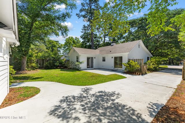 412 Dogwood Lane, Wilmington, NC 28409
