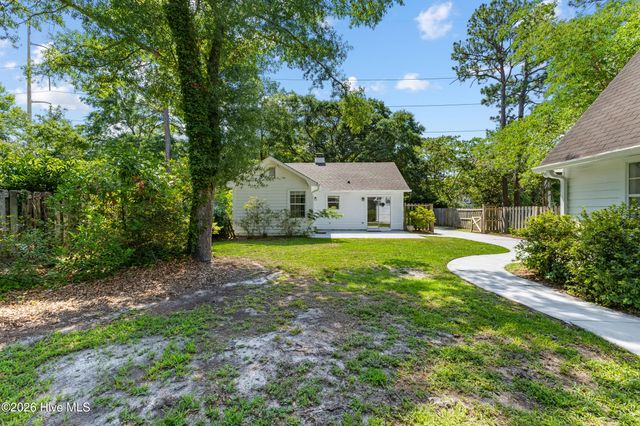 412 Dogwood Lane, Wilmington, NC 28409