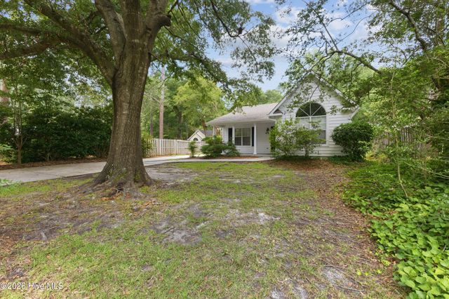 412 Dogwood Lane, Wilmington, NC 28409