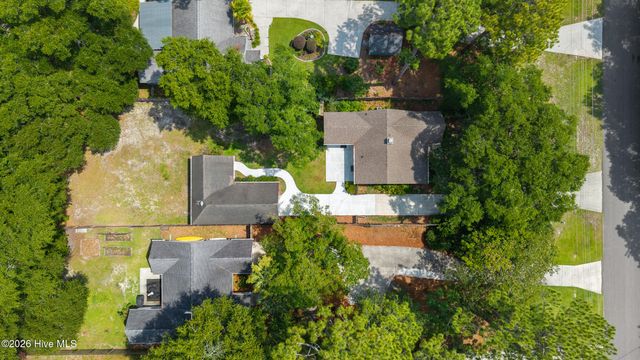 412 Dogwood Lane, Wilmington, NC 28409