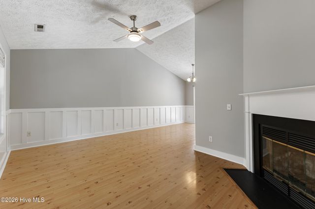 412 Dogwood Lane, Wilmington, NC 28409