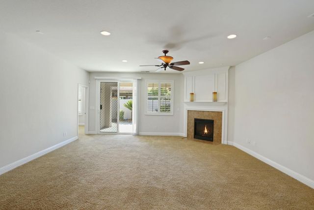 2224 Bellchase Dr, Manteca, CA 95336