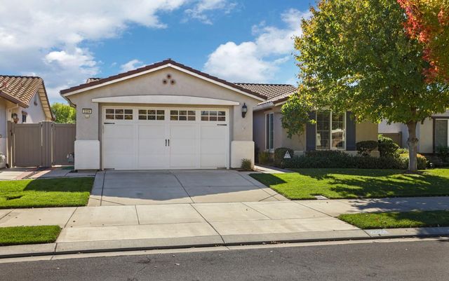 2224 Bellchase Dr, Manteca, CA 95336