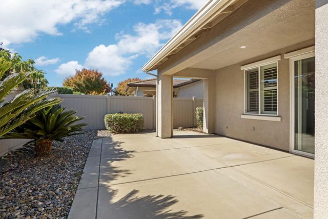 2224 Bellchase Dr, Manteca, CA 95336