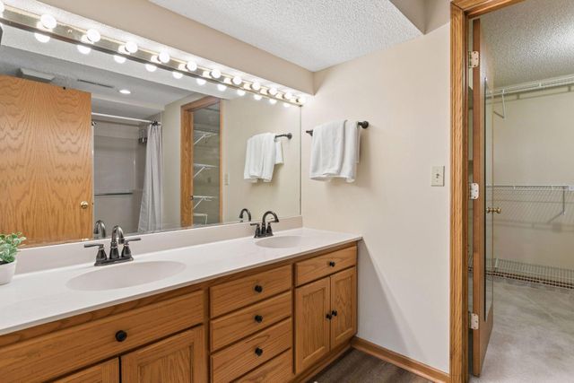 1310 Deerwood Drive, Eagan, MN 55123