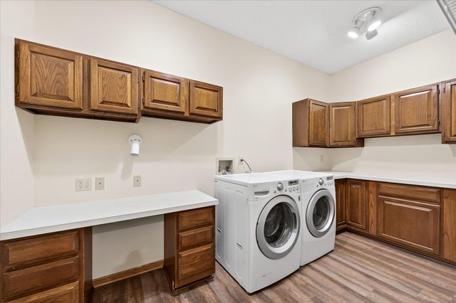 1310 Deerwood Drive, Eagan, MN 55123