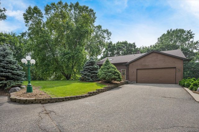 1310 Deerwood Drive, Eagan, MN 55123