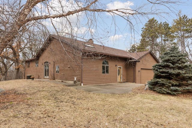 1310 Deerwood Drive, Eagan, MN 55123