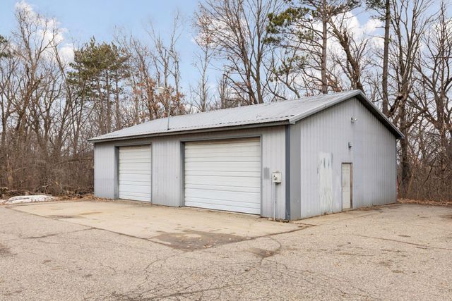 1310 Deerwood Drive, Eagan, MN 55123