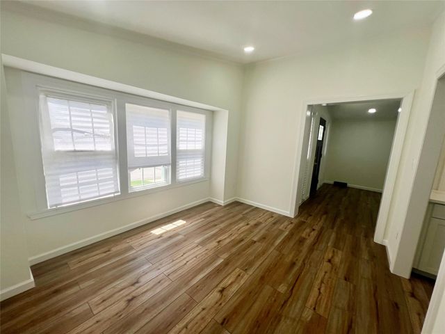 1407 unit 4 Middle Road 4, Riverhead, NY 11933