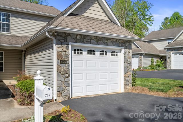 206 Waters Edge Drive, Weaverville, NC 28787