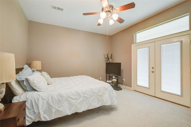 108 Buffalo Trail, Lake Jackson, TX 77566