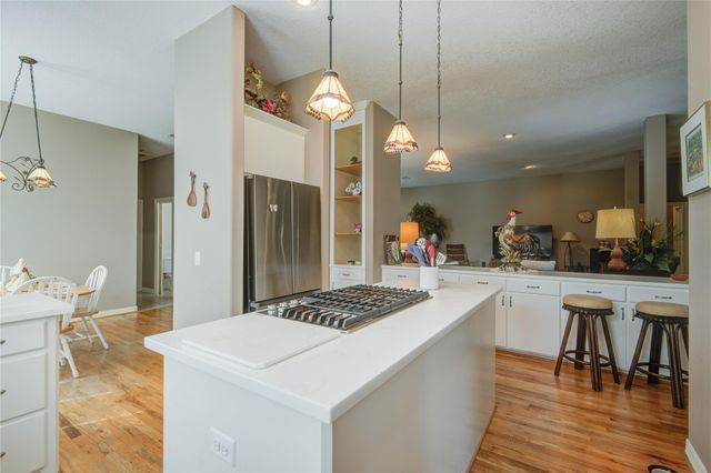 108 Buffalo Trail, Lake Jackson, TX 77566