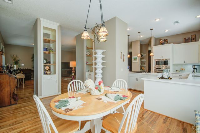 108 Buffalo Trail, Lake Jackson, TX 77566