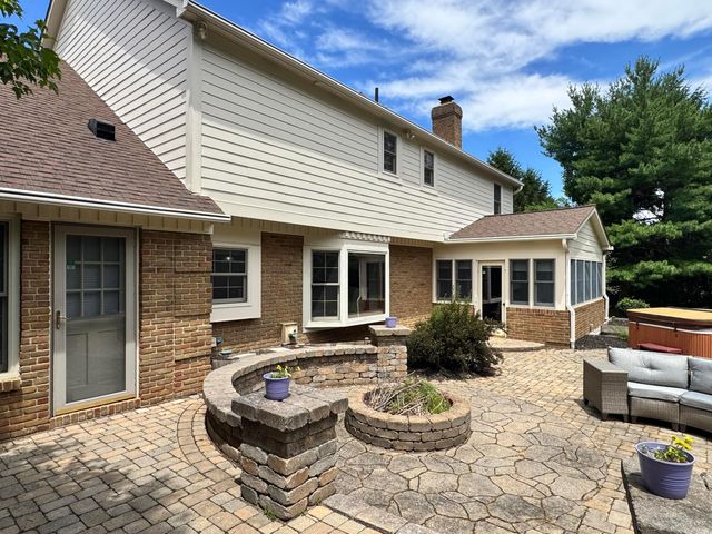 5795 Kilbannan Court, Dublin, OH 43017