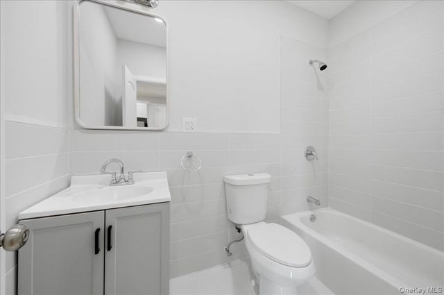 1624 Seddon Street, Bronx, NY 10461