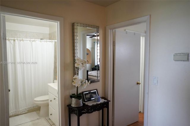 11311 SW 164th Ter, Miami, FL 33157