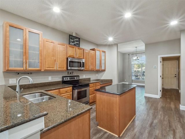 610 STRIHAL LOOP, Oakland, FL 34787