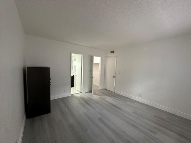 651 Pine Dr 204, Pompano Beach, FL 33060