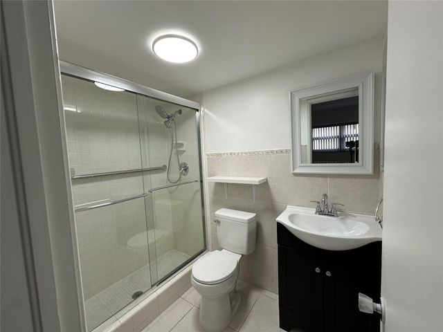 651 Pine Dr 204, Pompano Beach, FL 33060