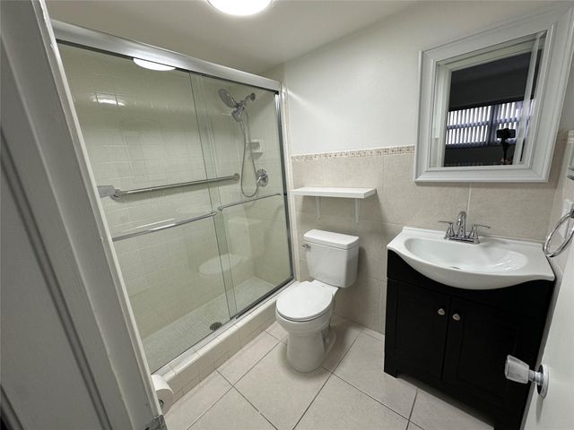 651 Pine Dr 204, Pompano Beach, FL 33060