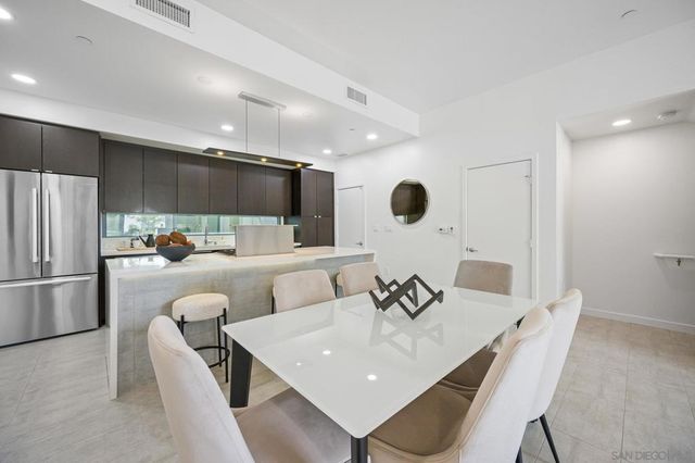 307 Upas St, San Diego, CA 92103