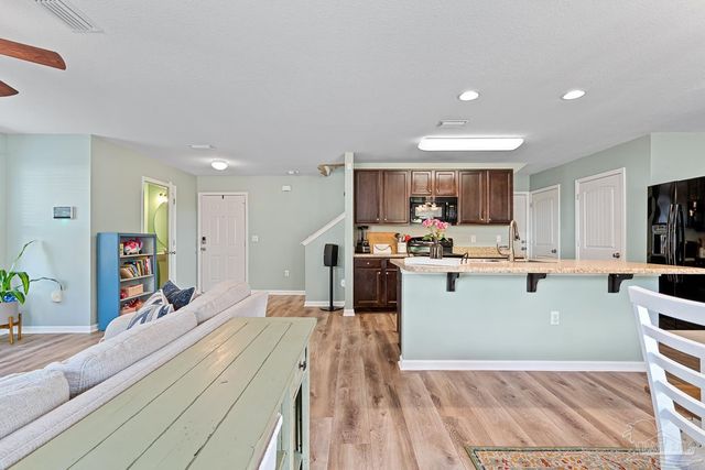 5905 Little Leaf Ct, Milton, FL 32570