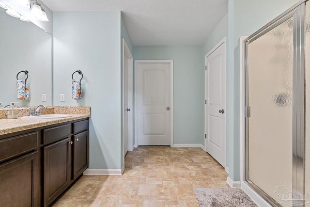 5905 Little Leaf Ct, Milton, FL 32570