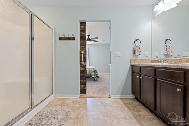 5905 Little Leaf Ct, Milton, FL 32570