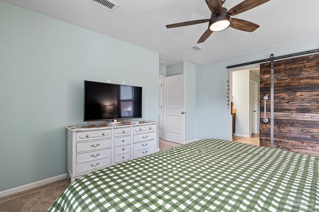 5905 Little Leaf Ct, Milton, FL 32570